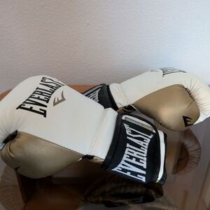 Everlast White and Gold Boxing Gloves